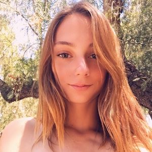 Meet your Posher, Laurie